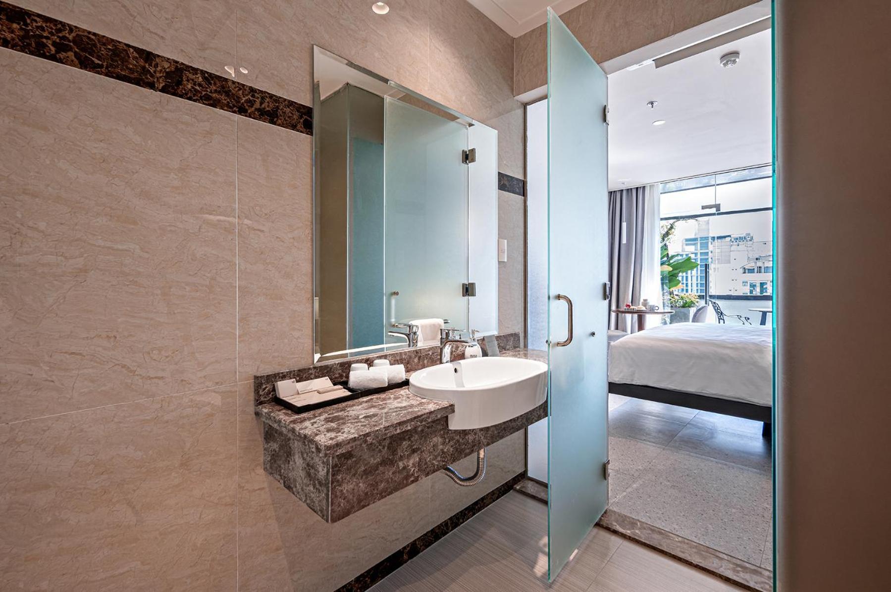 הו צ'י מין סיטי M Village Hotel Ly Tu Trong מראה חיצוני תמונה